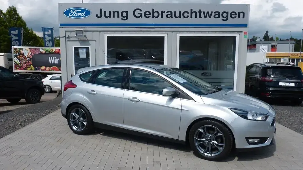Gebraucht Ford Focus Trend 125 PS (91 kW) 2016 Limousine