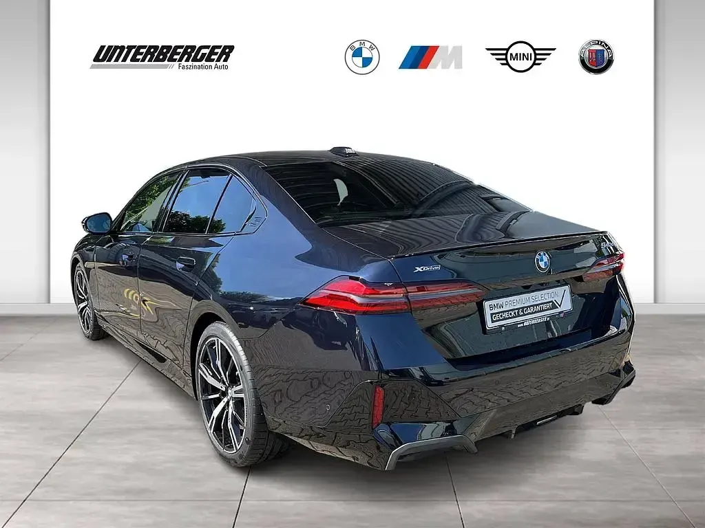 Gebraucht BMW 540 M Sport 286 PS (210 kW) 2025 Schwarz Limousine