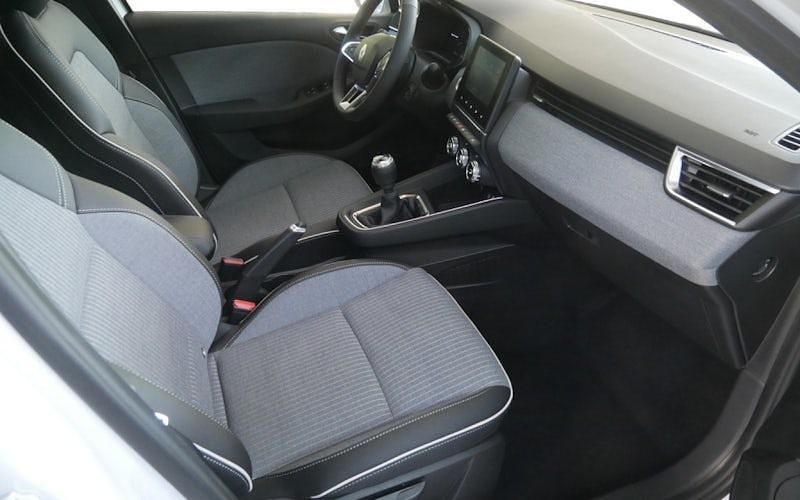 Neu Renault Clio V Techno 100 PS (73 kW) 2025 Weiß Limousine