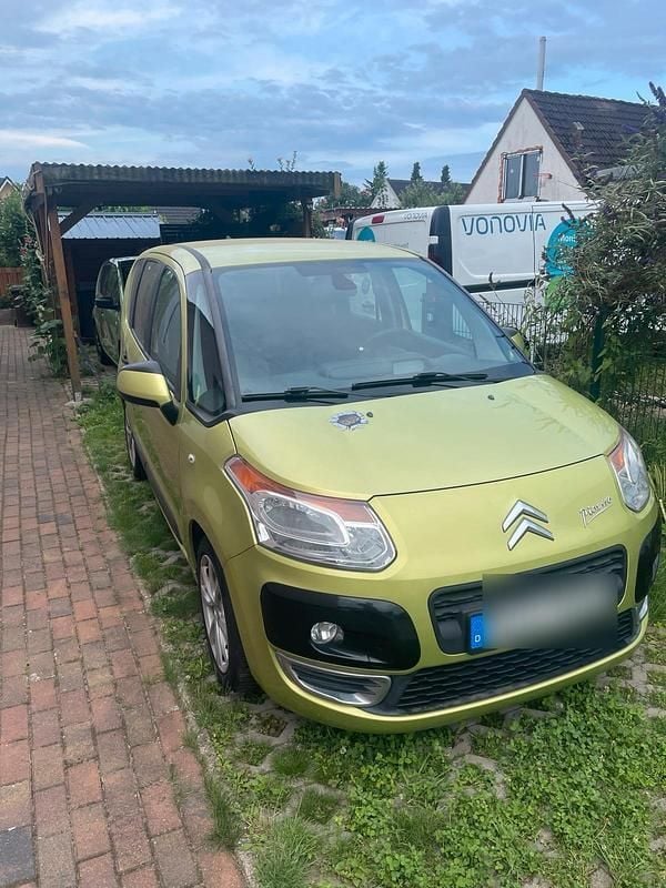 Grün Gebraucht 2012 Citroën C3 Picasso Van / Kleinbus | 3.500 € (Superpreis) - Bild 1/4