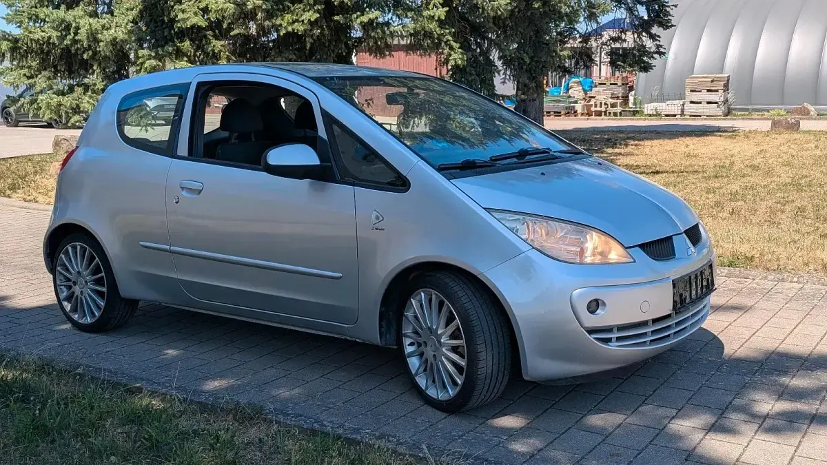 Gebraucht Mitsubishi Colt 95 PS (69 kW) 2007 Silber Kleinwagen