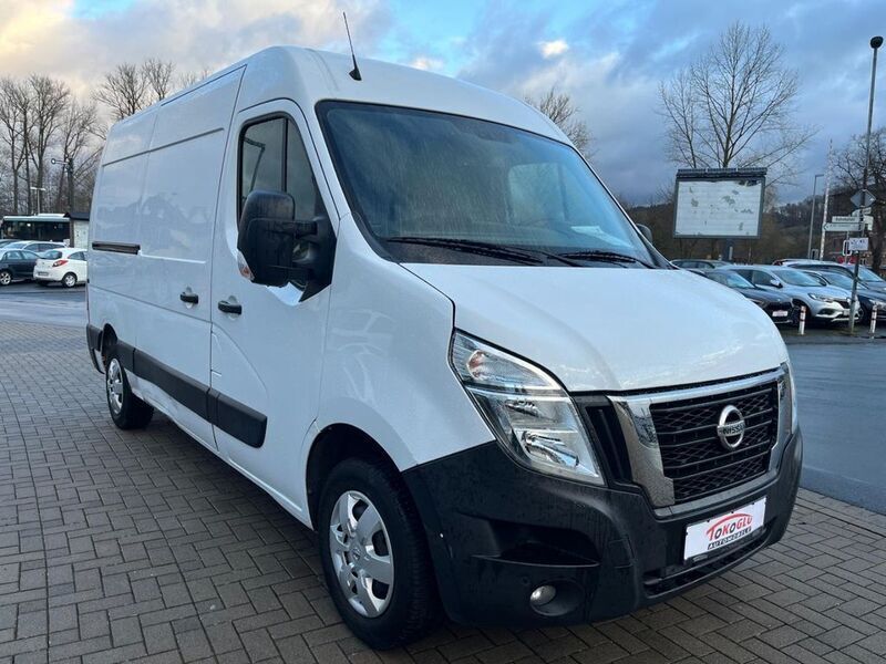 Weiß Gebraucht 2021 Nissan NV400 Comfort Van | 16.490 € (Fairer Preis) - Bild 1/4