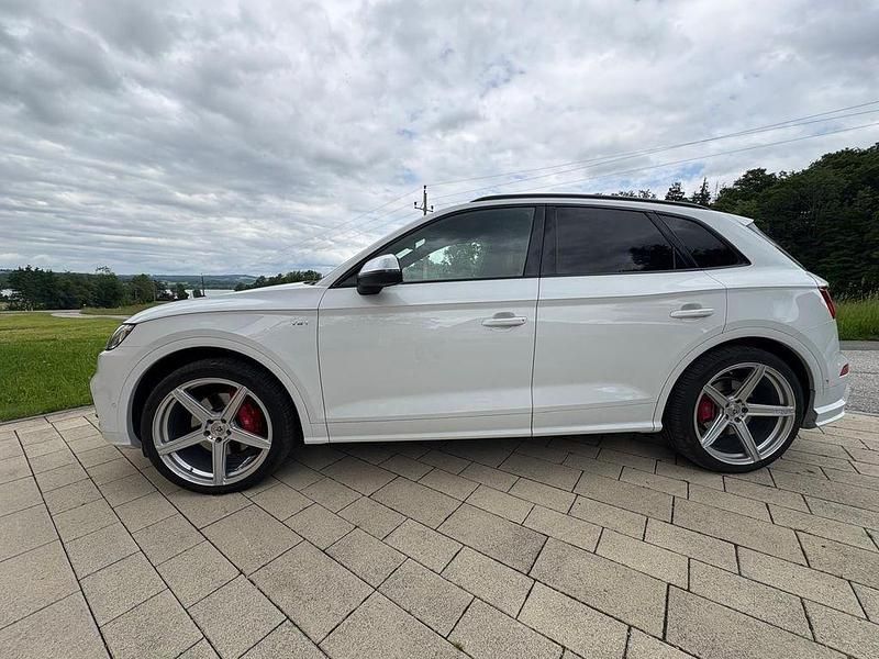 Weiß Gebraucht 2018 Audi SQ5 Ambiente SUV | 32.000 € (Teuer) - Bild 1/4