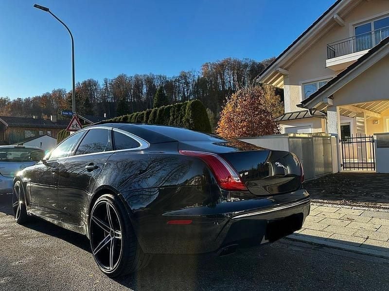 Gebraucht Jaguar XJ 510 PS (375 kW) 2013 Schwarz Limousine