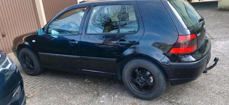 Gebraucht VW Golf IV 75 PS (55 kW) 2000 Schwarz Limousine