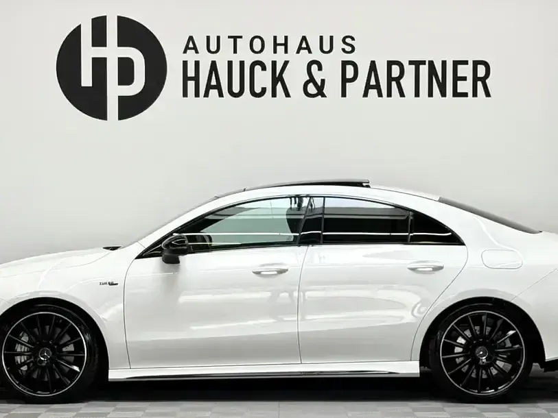 Gebraucht Mercedes CLA35 AMG AMG 306 PS (225 kW) 2023 Weiß Coupé
