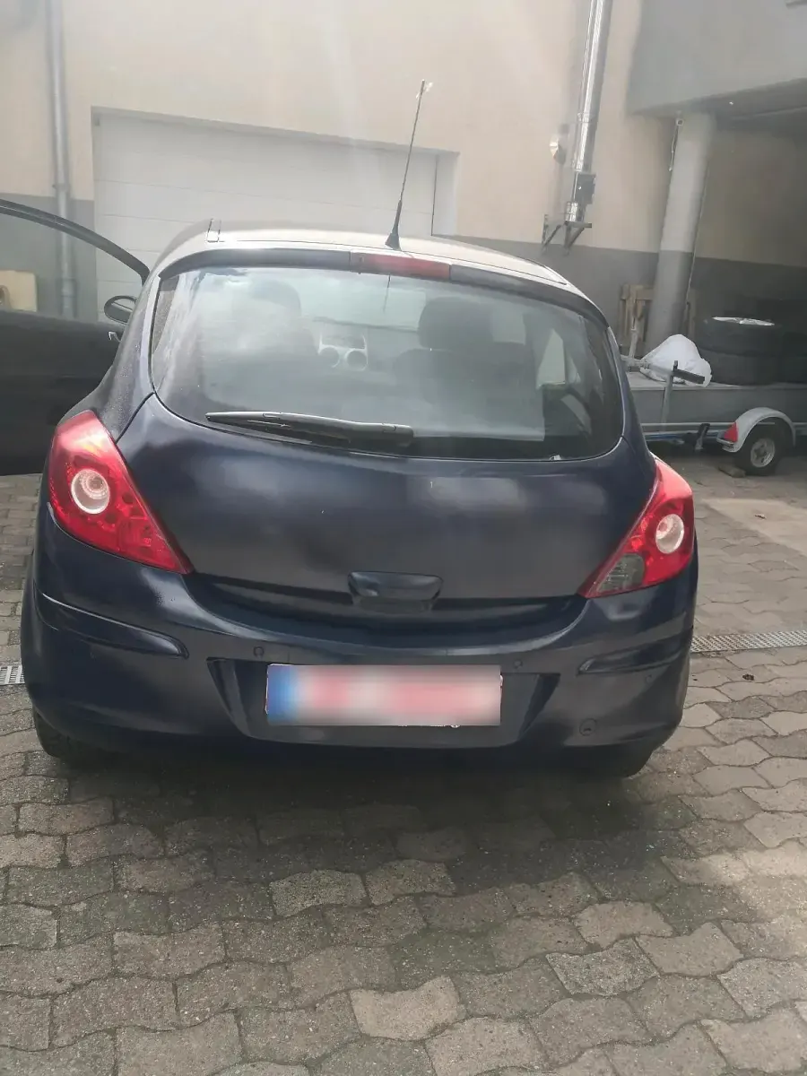 Usado Opel Corsa 60 HP (44 kW) 2009 Azul Citadino