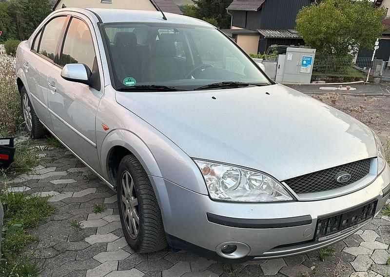 Silber Gebraucht 2001 Ford Mondeo Ambiente Limousine | 1.000 € (Guter Preis) - Bild 1/4