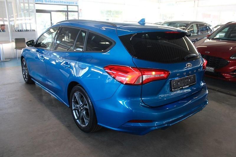 Gebraucht Ford Focus ST-Line 125 PS (91 kW) 2019 Blau Limousine