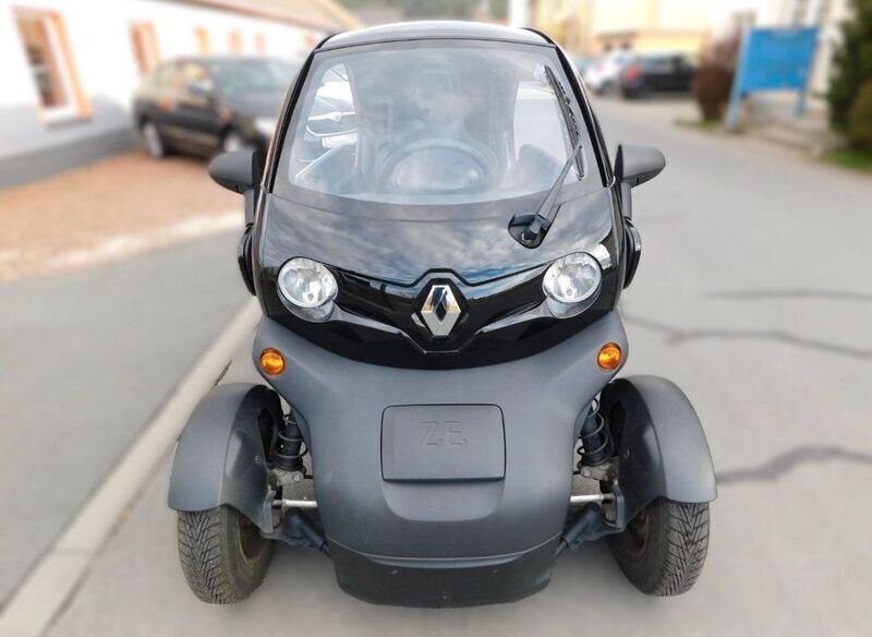 Schwarz Gebraucht 2021 Renault Twizy Life Kleinwagen | 4.900 € - Bild 1/4