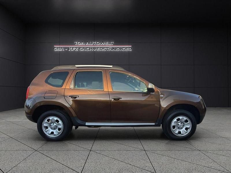 Gebraucht Dacia Duster Lauréate 105 PS (77 kW) 2010 Braun SUV