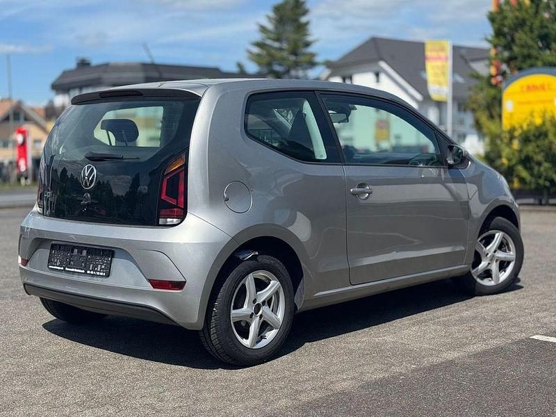 Gebraucht VW up! 65 PS (47 kW) 2021 Tungsten silver metallic Kleinwagen