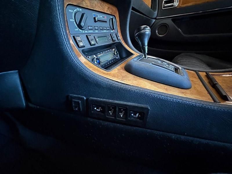 Gebraucht Jaguar XJ40 197 PS (144 kW) 1989 Grün Limousine