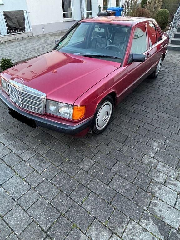 Rot Gebraucht 1989 Mercedes 190 Limousine | 5.800 € - Bild 1/4