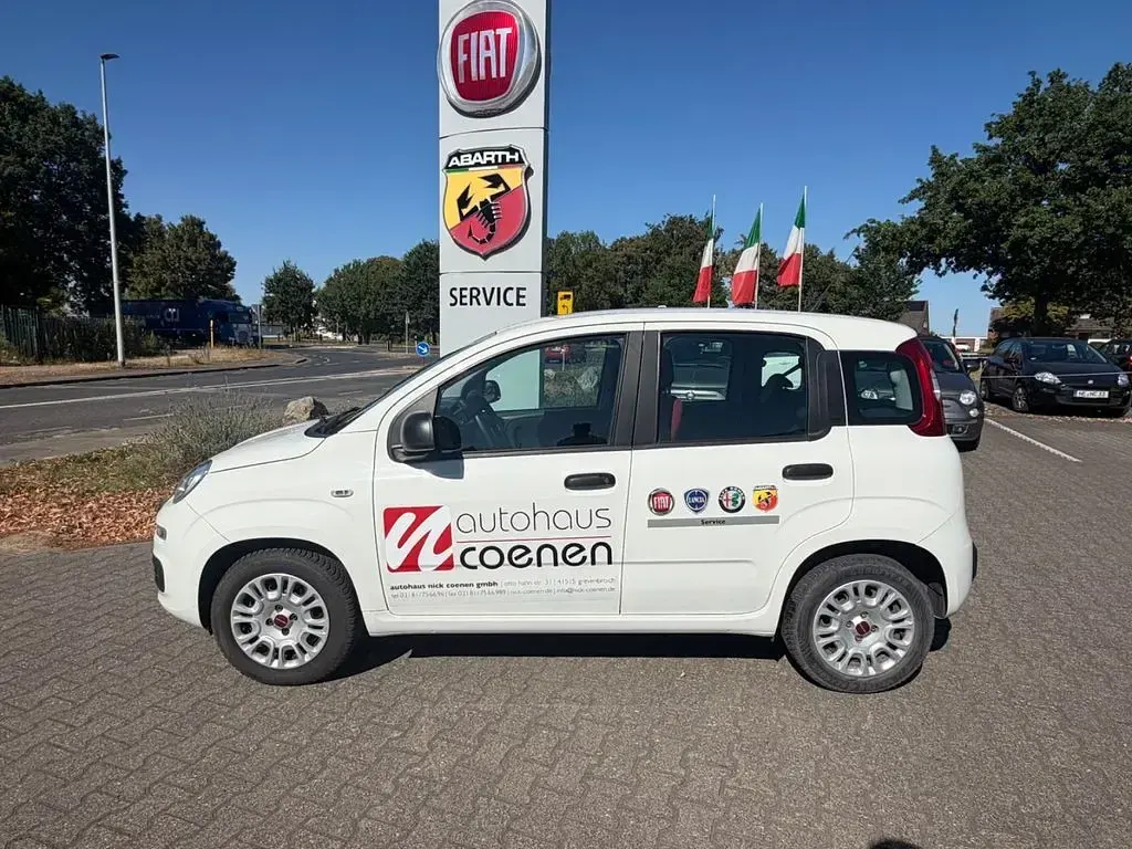 Gebraucht Fiat Panda Easy 69 PS (50 kW) 2018 Weiß Kleinwagen