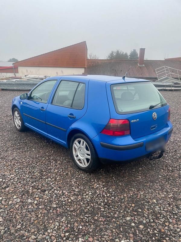 Gebraucht VW Golf IV 105 PS (77 kW) 2000 Blau Kleinwagen