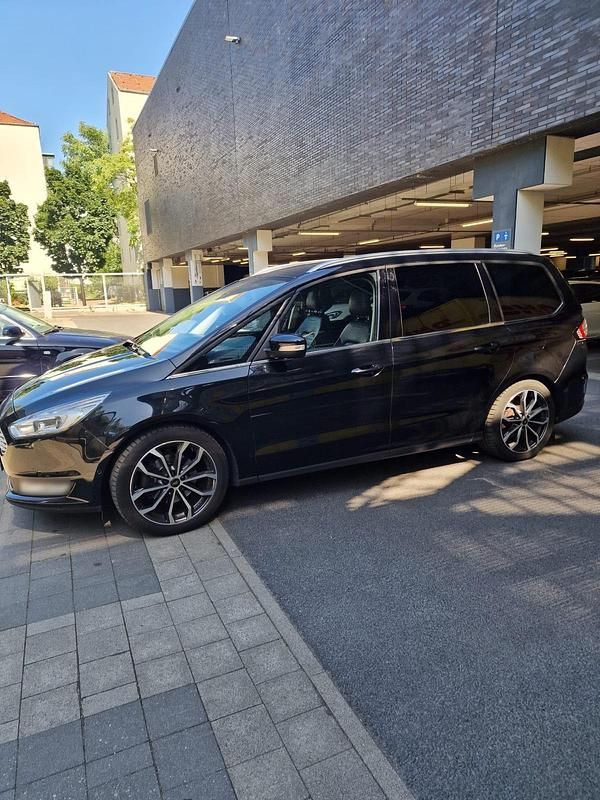 Gebraucht Ford Galaxy Titanium 210 PS (154 kW) 2015 Schwarz Van / Kleinbus
