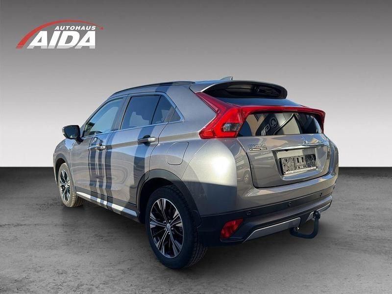 Gebraucht Mitsubishi Eclipse Intro Edition 163 PS (119 kW) 2018 Grau SUV