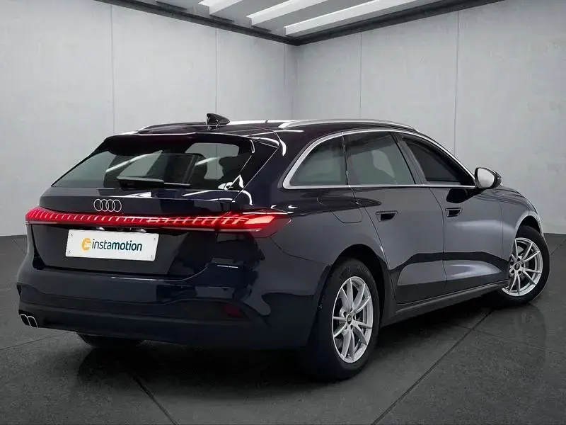 Gebraucht Audi A5 204 PS (150 kW) 2025 Blau Kombi