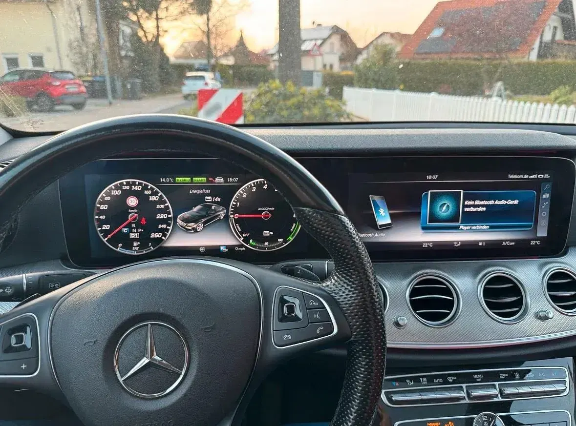 Gebraucht Mercedes E350 286 PS (210 kW) 2017 Weiß Limousine