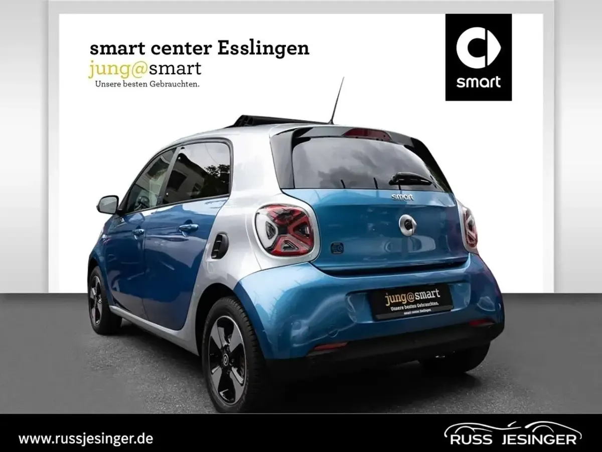 Gebraucht Smart ForFour Electric Drive Passion 60 kW (82 PS) 2021 Karosserie in steel blue (meta Limousine