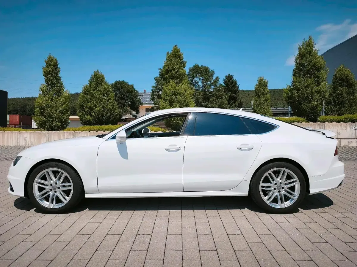 Gebraucht Audi A7 S-Line 218 PS (160 kW) 2015 Weiß Kleinwagen