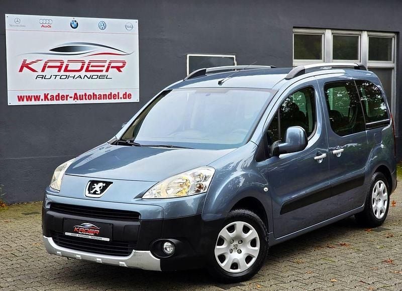 Grau Gebraucht 2008 Peugeot Partner Tepee Tendance Van / Kleinbus | 4.900 € (Fairer Preis) - Bild 1/4
