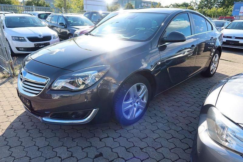 Grau Gebraucht 2014 Opel Insignia Innovation Limousine | 6.990 € (Fairer Preis) - Bild 1/4