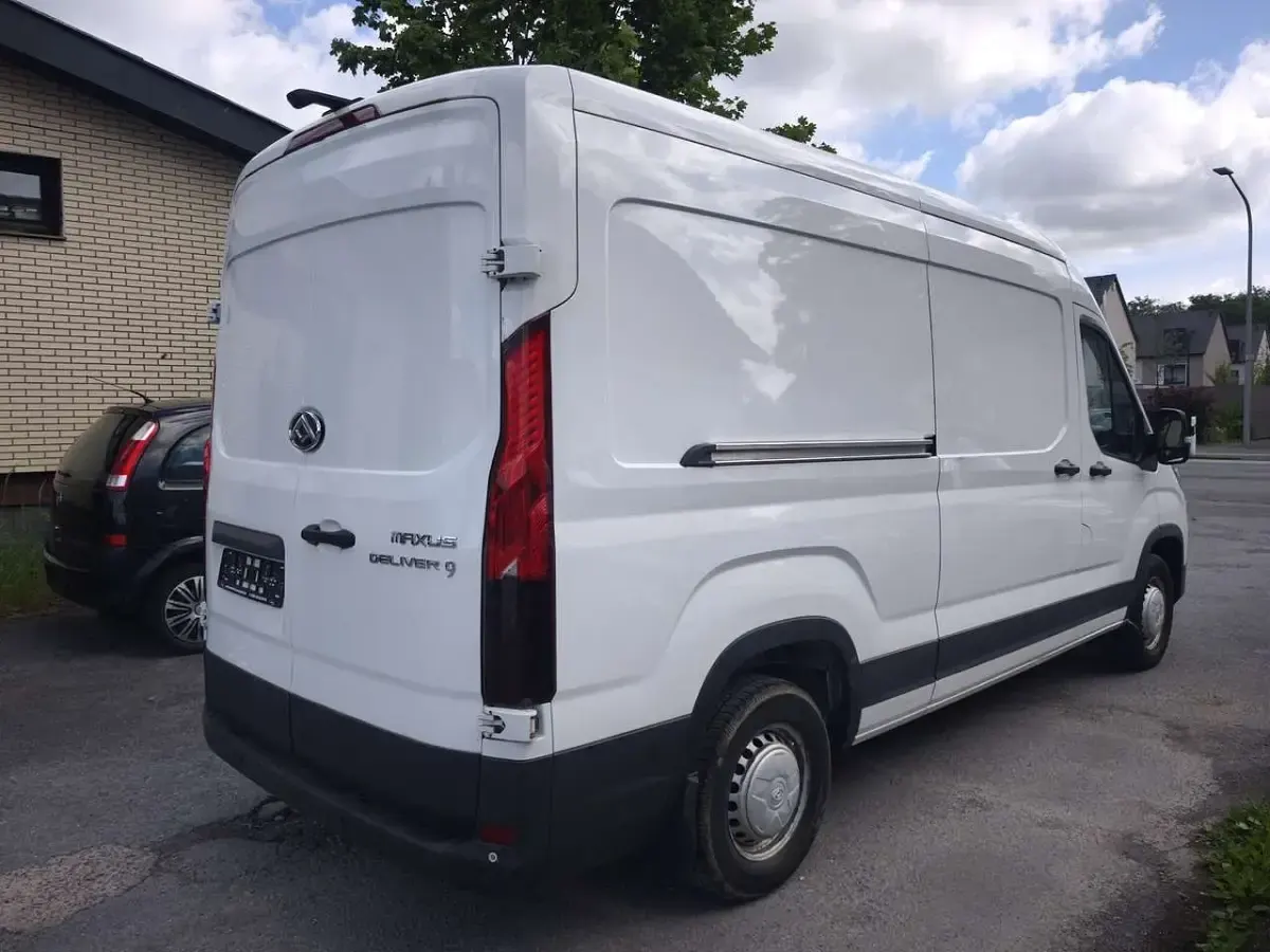 Gebraucht Maxus V90 147 PS (108 kW) 2024 Weiß Van