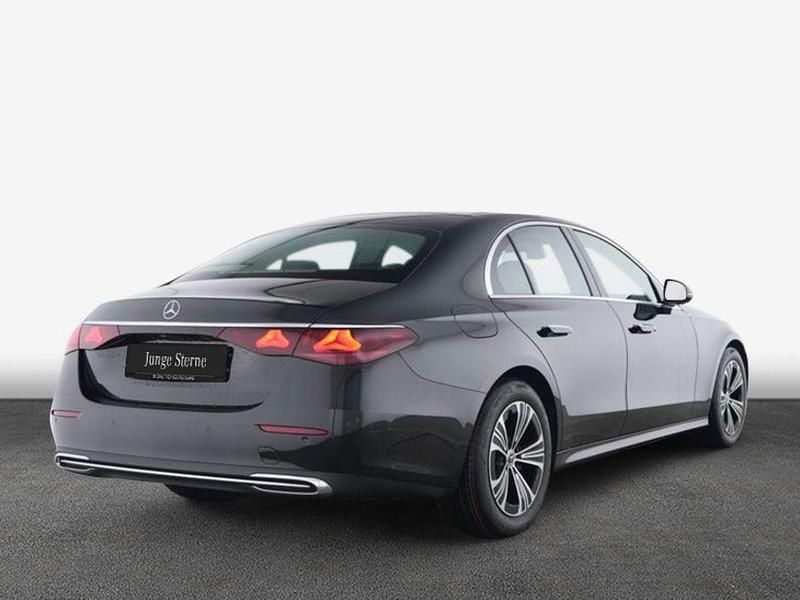 Gebraucht Mercedes E200 Advanced 204 PS (150 kW) 2024 Schwarz Limousine