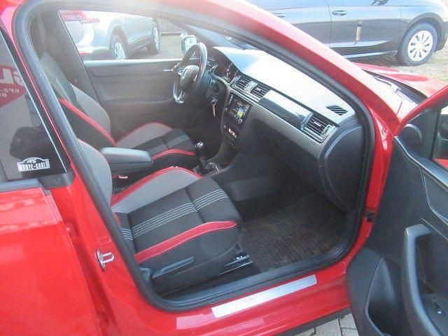 Gebraucht Skoda Rapid Ambition 110 PS (80 kW) 2017 Rot Kleinwagen