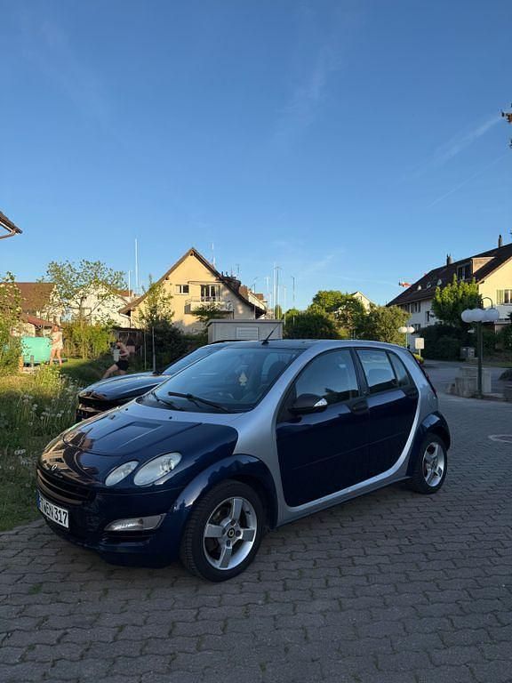 Second-hand Smart ForFour Passion 95 CP (69 kW) 2006 Albastru Hatchback