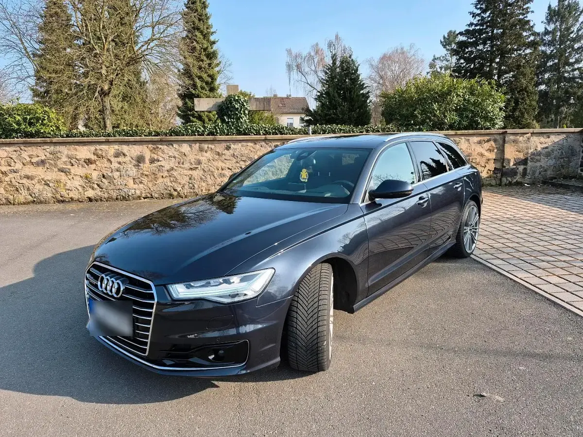 Gebraucht Audi A6 Sport 272 PS (200 kW) 2016 Blau Kombi
