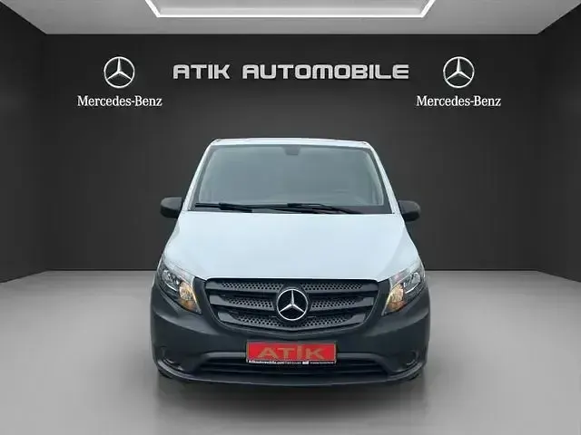 Gebraucht Mercedes Vito 163 PS (119 kW) 2018 Artikweiss (metallic) Van