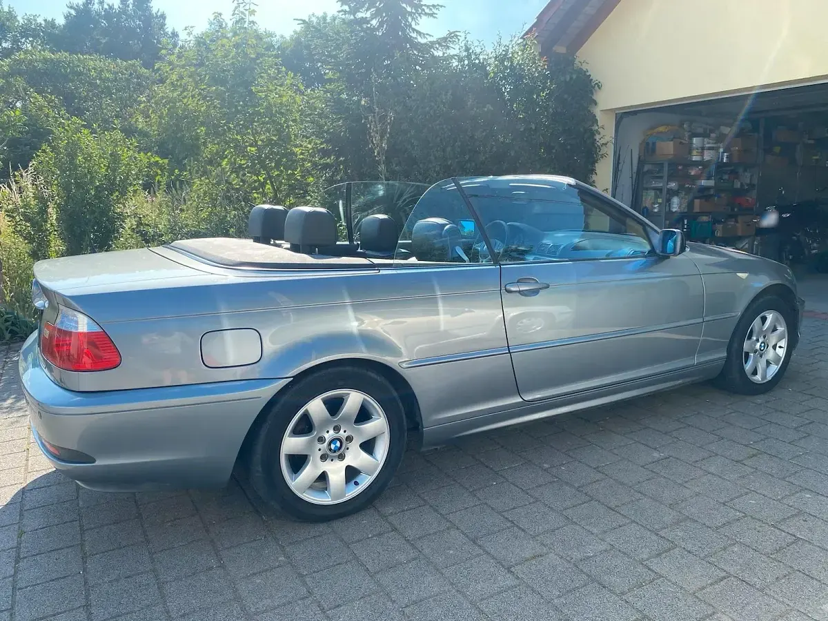 Gebraucht BMW 318 Cabriolet 143 PS (105 kW) 2005 Grau Cabrio