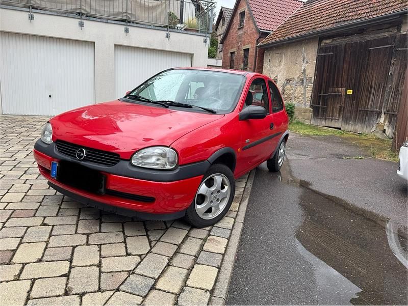 Rot Gebraucht 1999 Opel Corsa Kleinwagen | 650 € (Guter Preis) - Bild 1/4