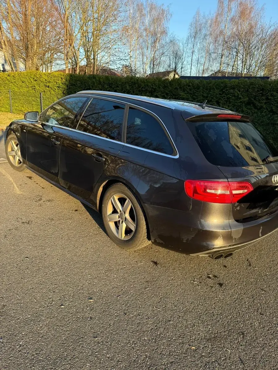 Gebraucht Audi A4 S-Line 170 PS (125 kW) 2013 Schwarz Kombi