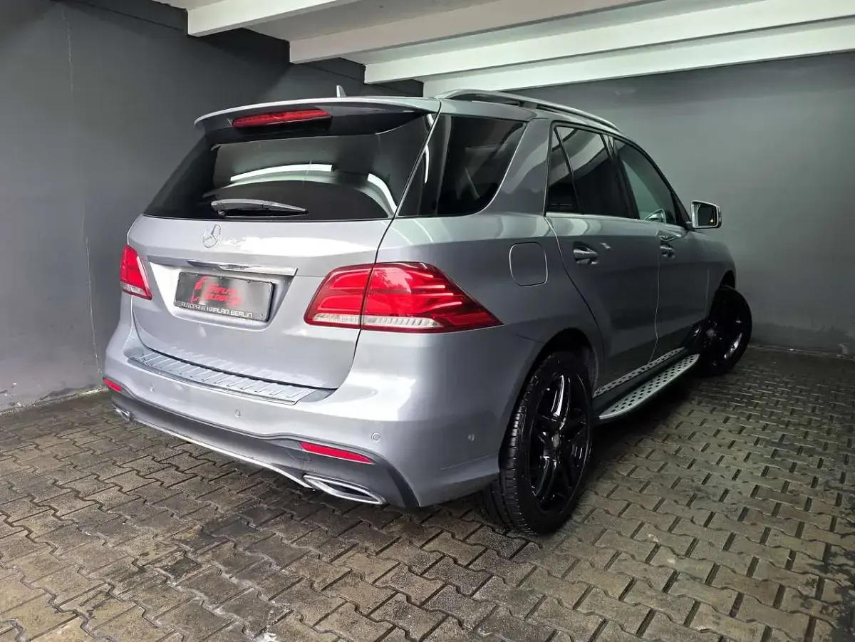 Gebraucht Mercedes GLE350 AMG line 258 PS (189 kW) 2016 Silber SUV