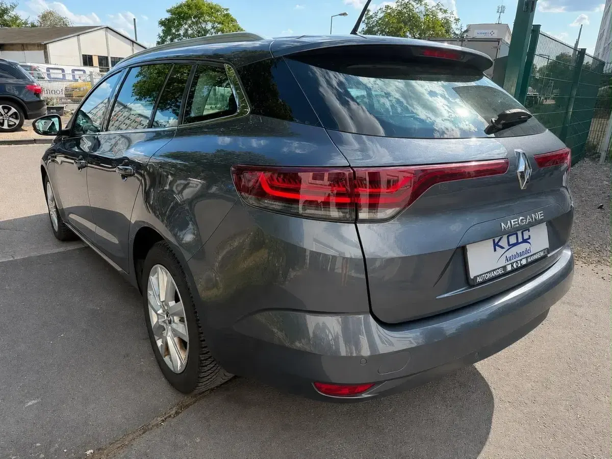 Gebraucht Renault Mégane GrandTour 116 PS (85 kW) 2021 Grau Kombi