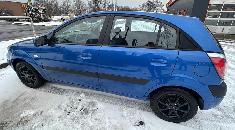 Gebraucht Kia Rio EX 97 PS (71 kW) 2009 Blau Kleinwagen
