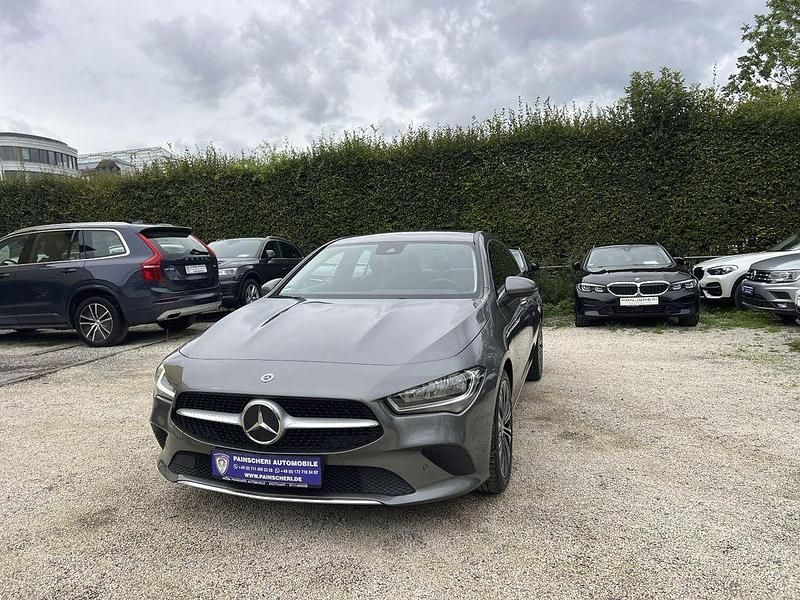 Gebraucht Mercedes CLA220 Progressive 190 PS (139 kW) 2021 Mountaingrau Limousine