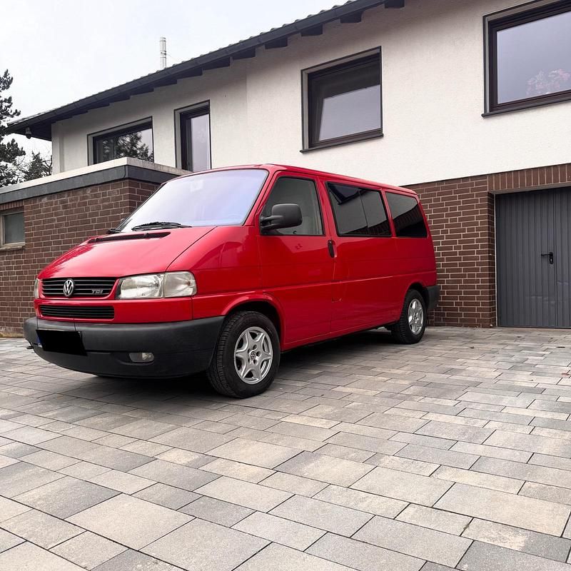 Gebraucht VW Multivan 102 PS (75 kW) 2001 Rot Van