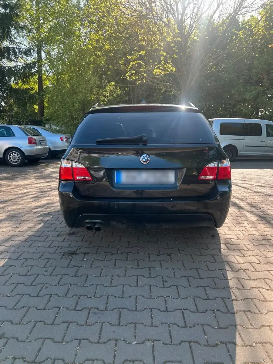 Gebraucht BMW 525 Basis 192 PS (141 kW) 2004 Schwarz Kombi