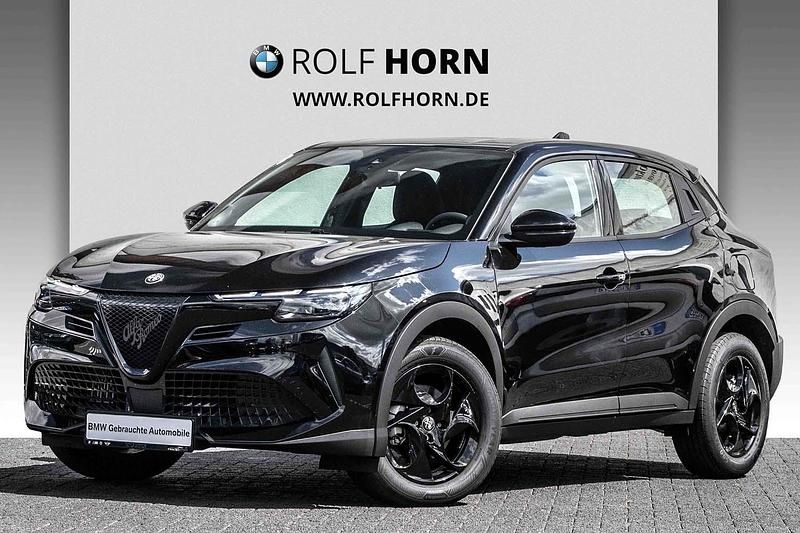 Schwarz Gebraucht 2025 Alfa Romeo GT Junior SUV | 27.720 € (Guter Preis) - Bild 1/4