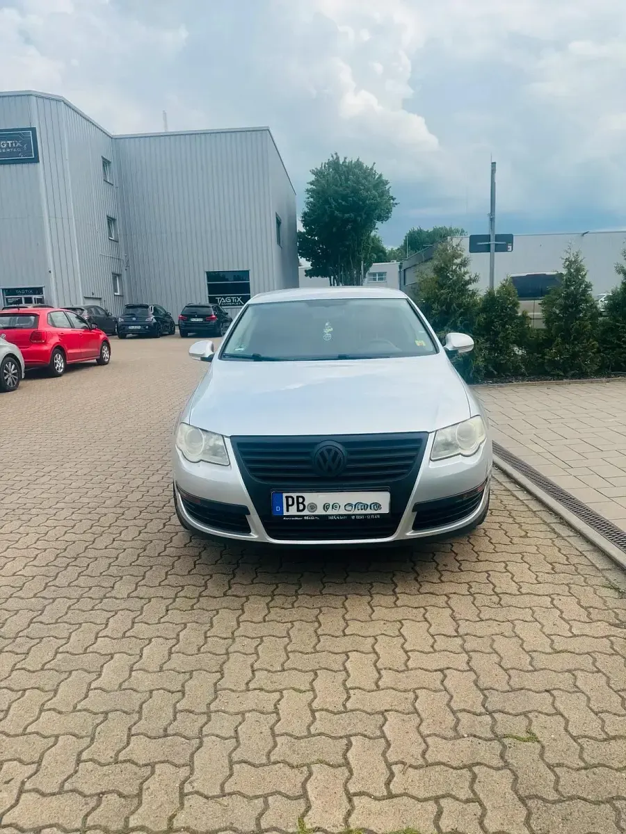 Gebraucht VW Passat 116 PS (85 kW) 2006 Grau Limousine