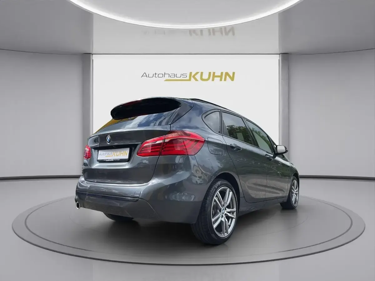 Gebraucht BMW 218 Active Tourer Performance 140 PS (102 kW) 2019 Grau Van / Kleinbus