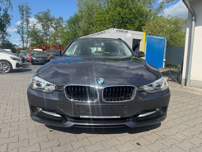 Grau Gebraucht 2015 BMW 320 Sport Line Kombi | 8.890 € (Superpreis) - Bild 1/4