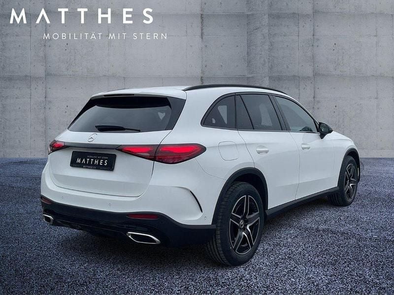Gebraucht Mercedes GLC220 AMG 197 PS (144 kW) 2025 Weiß SUV