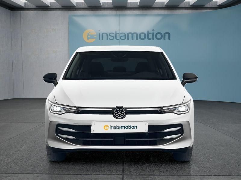 Gebraucht VW Golf VIII 150 PS (110 kW) 2025 Weiß Kleinwagen