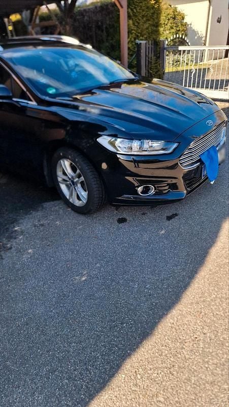 Gebraucht Ford Mondeo 179 PS (131 kW) 2016 Schwarz Kombi
